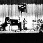 Da sinistra: McCoy Tyner (piano), John Edward Blake (viola), James Allen Ford (alto saxophone), Avery Sharpe (bass), George Johnson (drums), Guilherme Franco (percussion)